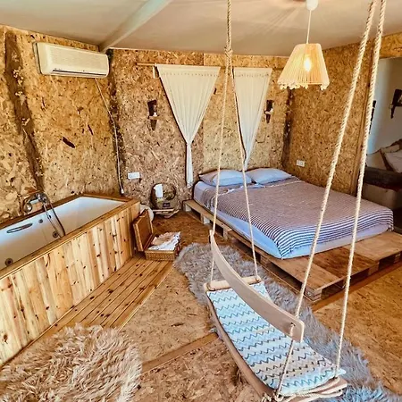 Otel Dominic